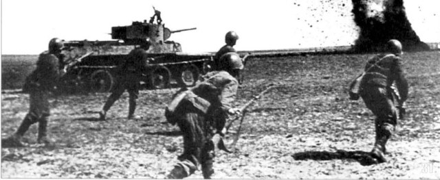 БТ-7 35г 3 ДТ.JPG